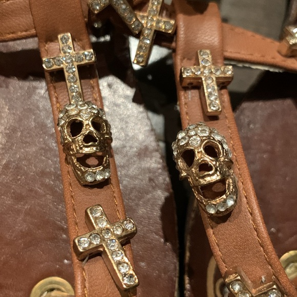 CR COLLECTION Women’s Skull and Cross Jewelled Sandals - New Without Tags - Picture 8 of 8